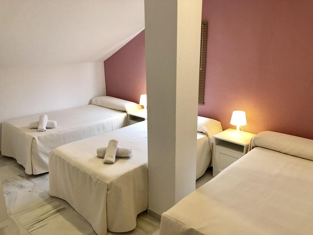 Apartamentos Las Rosas De Capistrano Nerja Exterior photo
