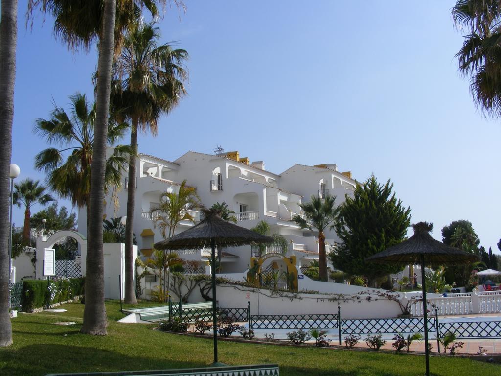 Apartamentos Las Rosas De Capistrano Nerja Exterior photo