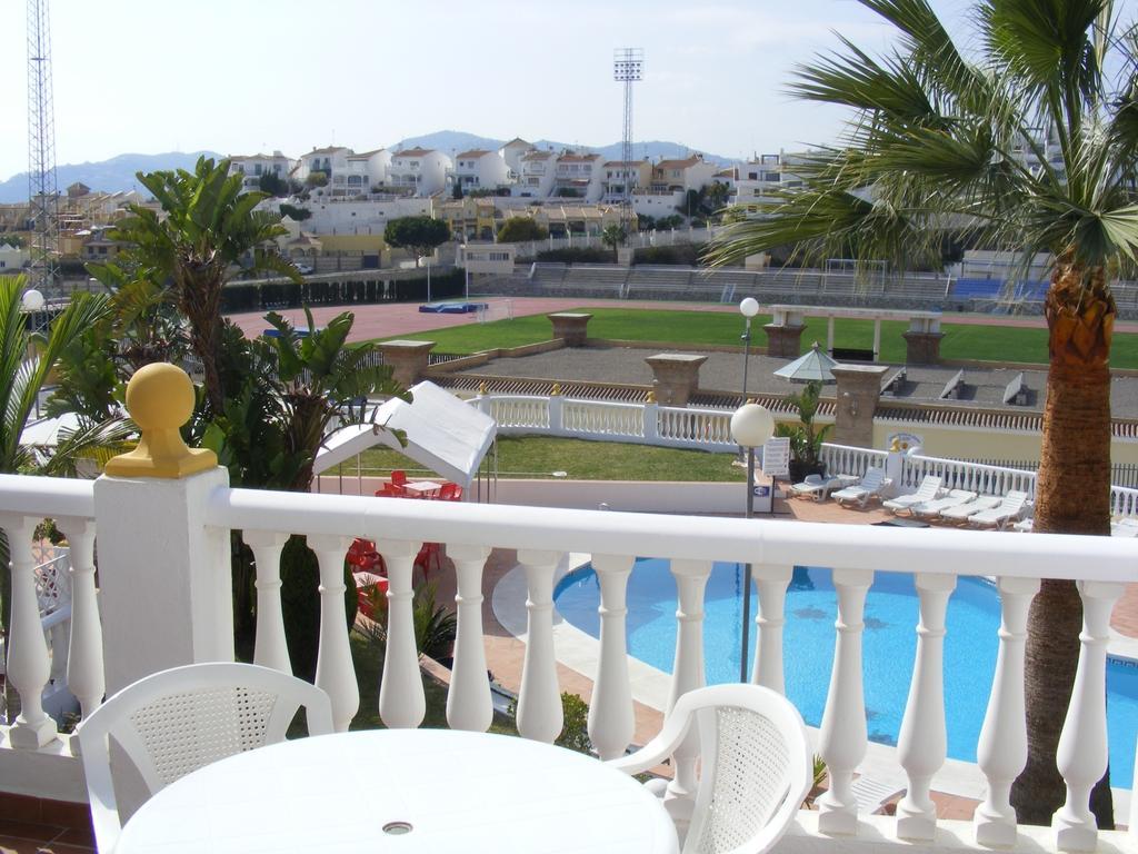Apartamentos Las Rosas De Capistrano Nerja Exterior photo