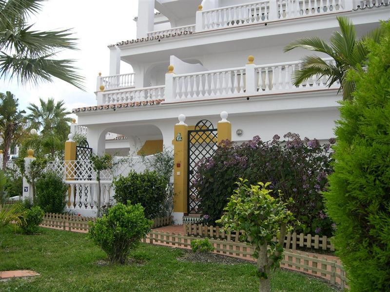 Apartamentos Las Rosas De Capistrano Nerja Exterior photo